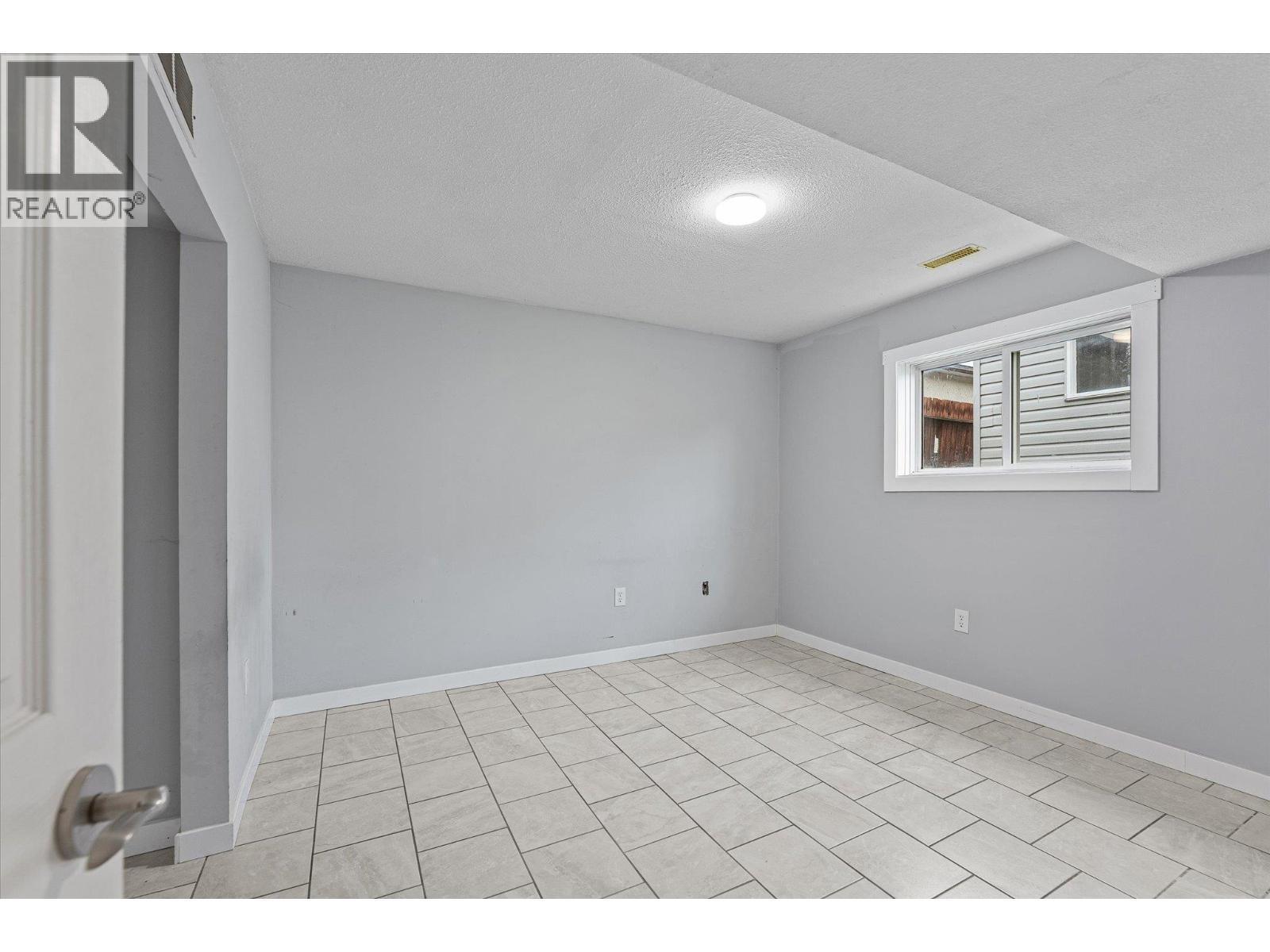 923 Fuller Avenue, Kelowna, British Columbia  V1Y 6X5 - Photo 28 - 10377670