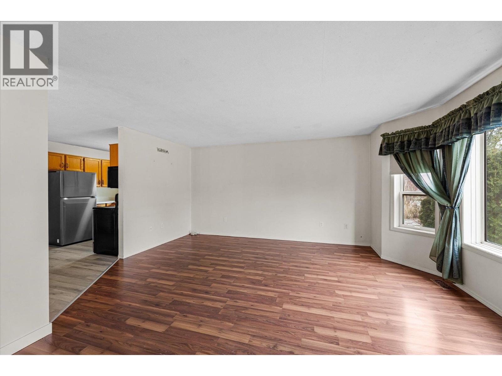 923 Fuller Avenue, Kelowna, British Columbia  V1Y 6X5 - Photo 5 - 10377670