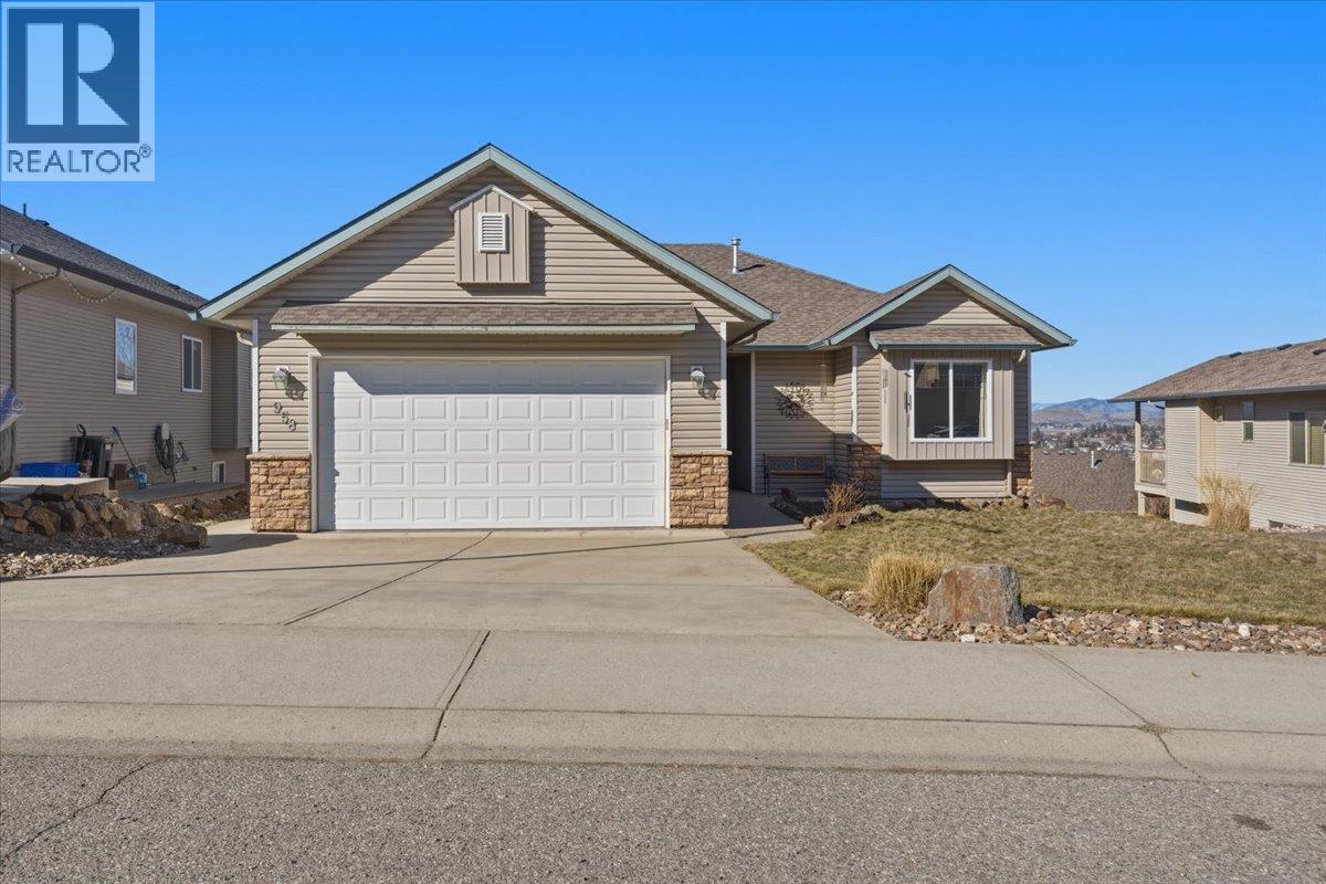 958 Mt Begbie Drive, Vernon, British Columbia  V1B 2Z5 - Photo 1 - 10377134