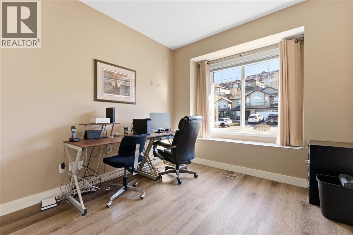 958 Mt Begbie Drive, Vernon, British Columbia  V1B 2Z5 - Photo 24 - 10377134