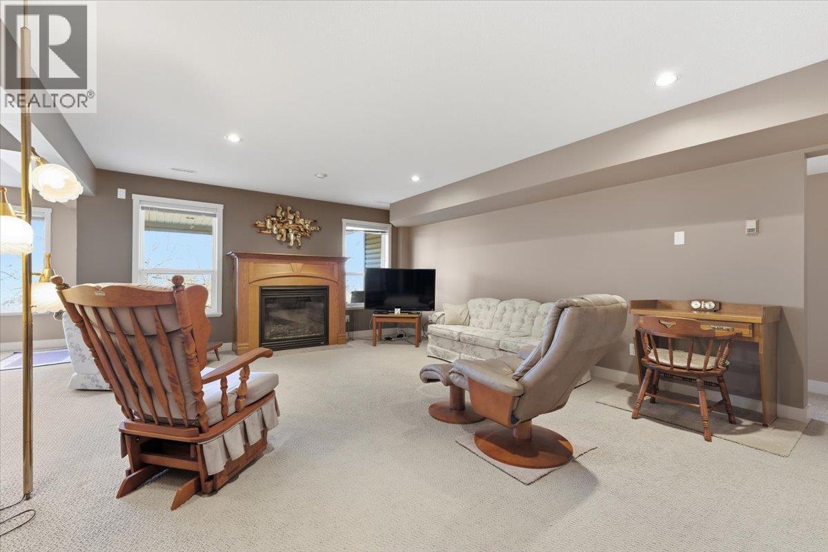 958 Mt Begbie Drive, Vernon, British Columbia  V1B 2Z5 - Photo 26 - 10377134