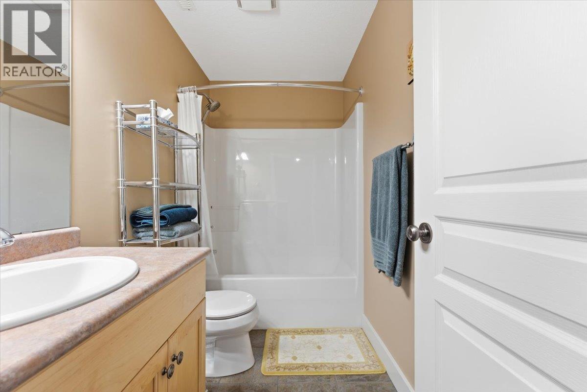 958 Mt Begbie Drive, Vernon, British Columbia  V1B 2Z5 - Photo 33 - 10377134