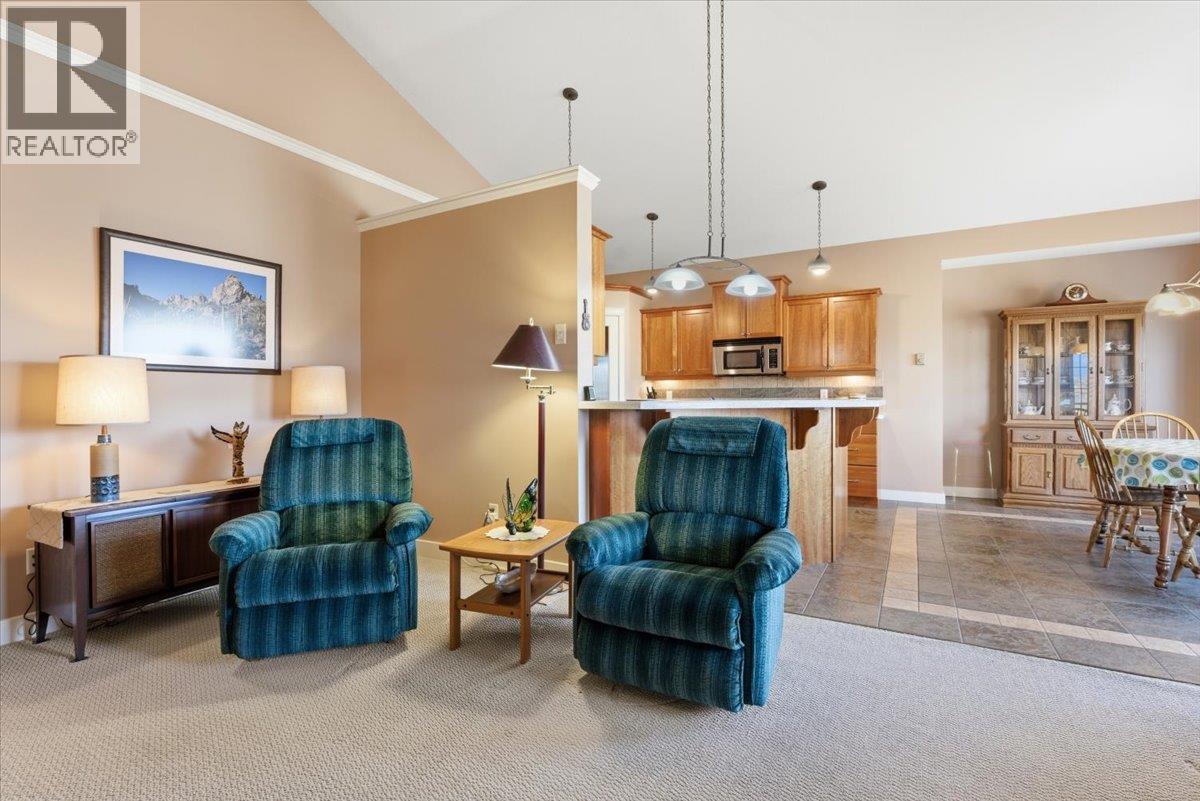 958 Mt Begbie Drive, Vernon, British Columbia  V1B 2Z5 - Photo 8 - 10377134