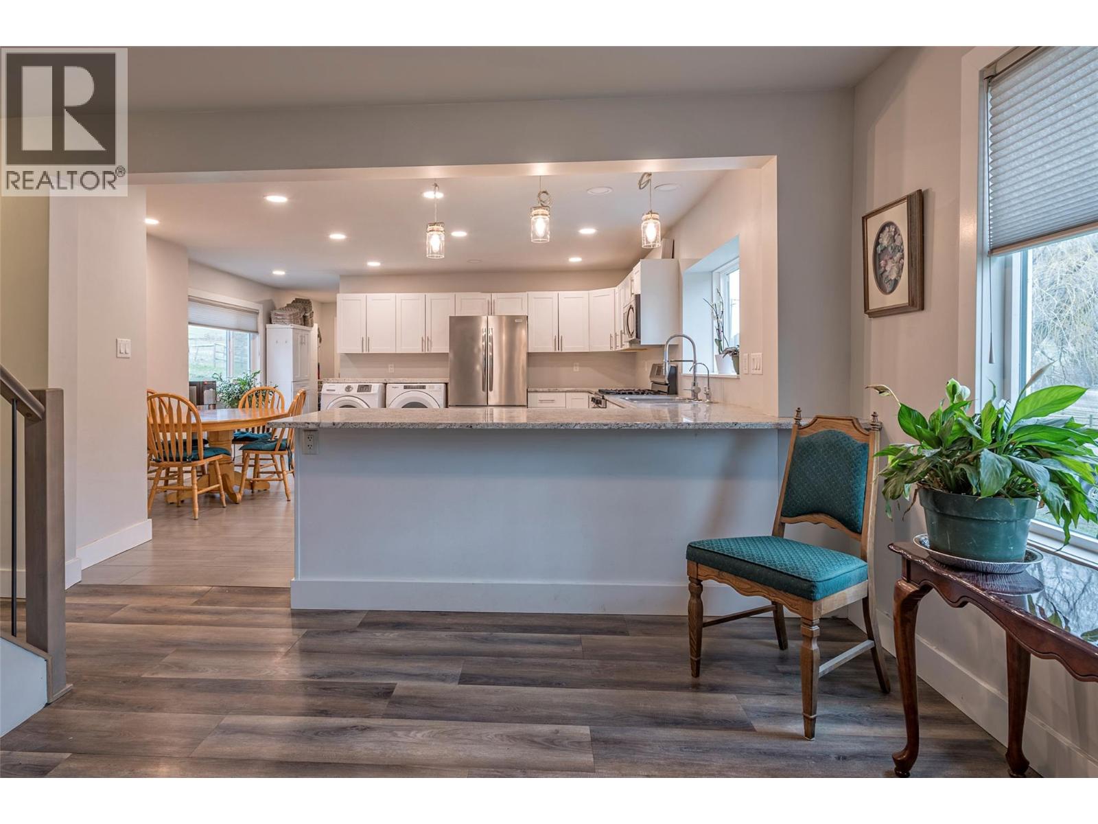 6449 97 Highway, Falkland, British Columbia  V0E 1W0 - Photo 11 - 10378171