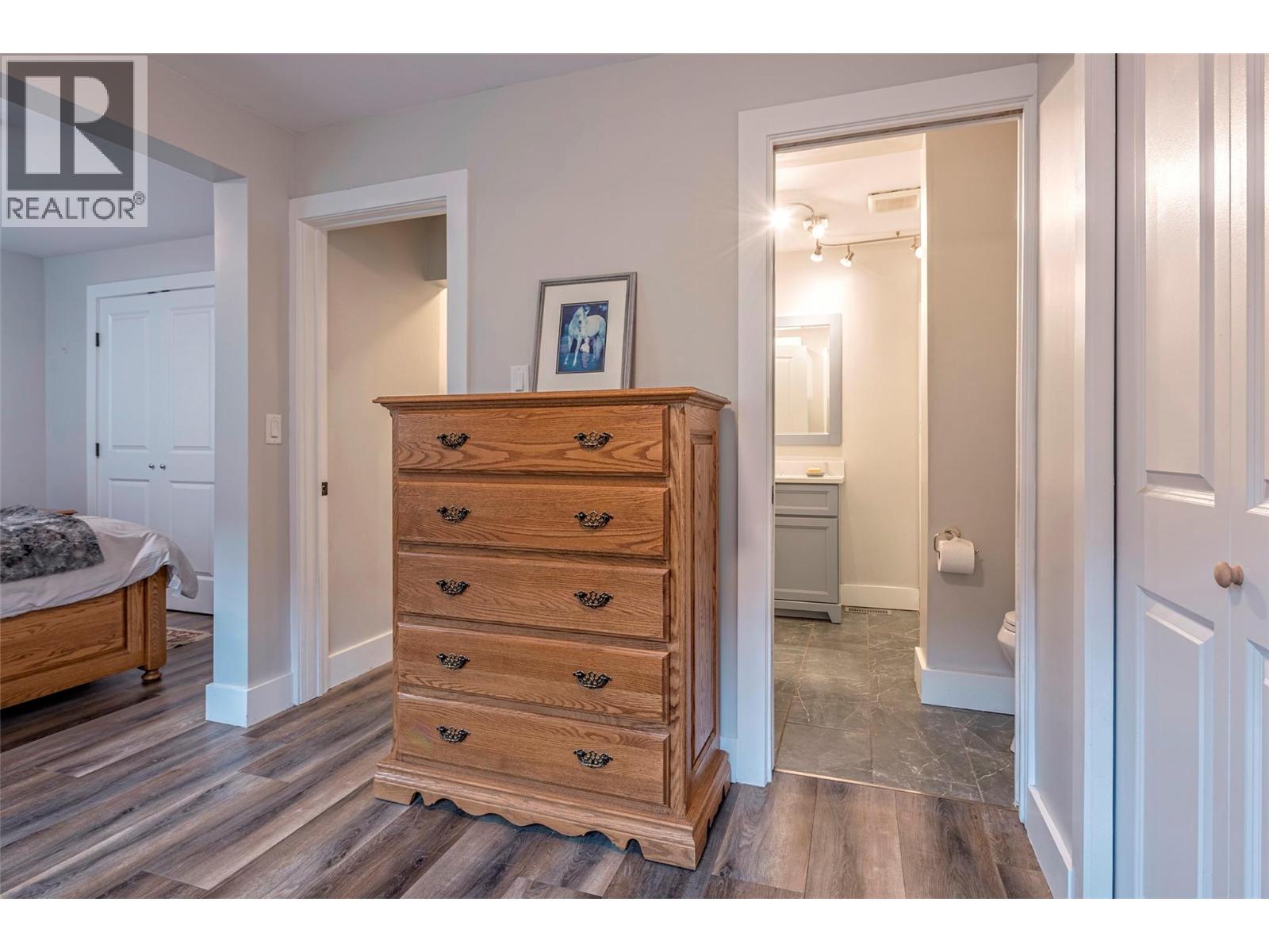 6449 97 Highway, Falkland, British Columbia  V0E 1W0 - Photo 22 - 10378171