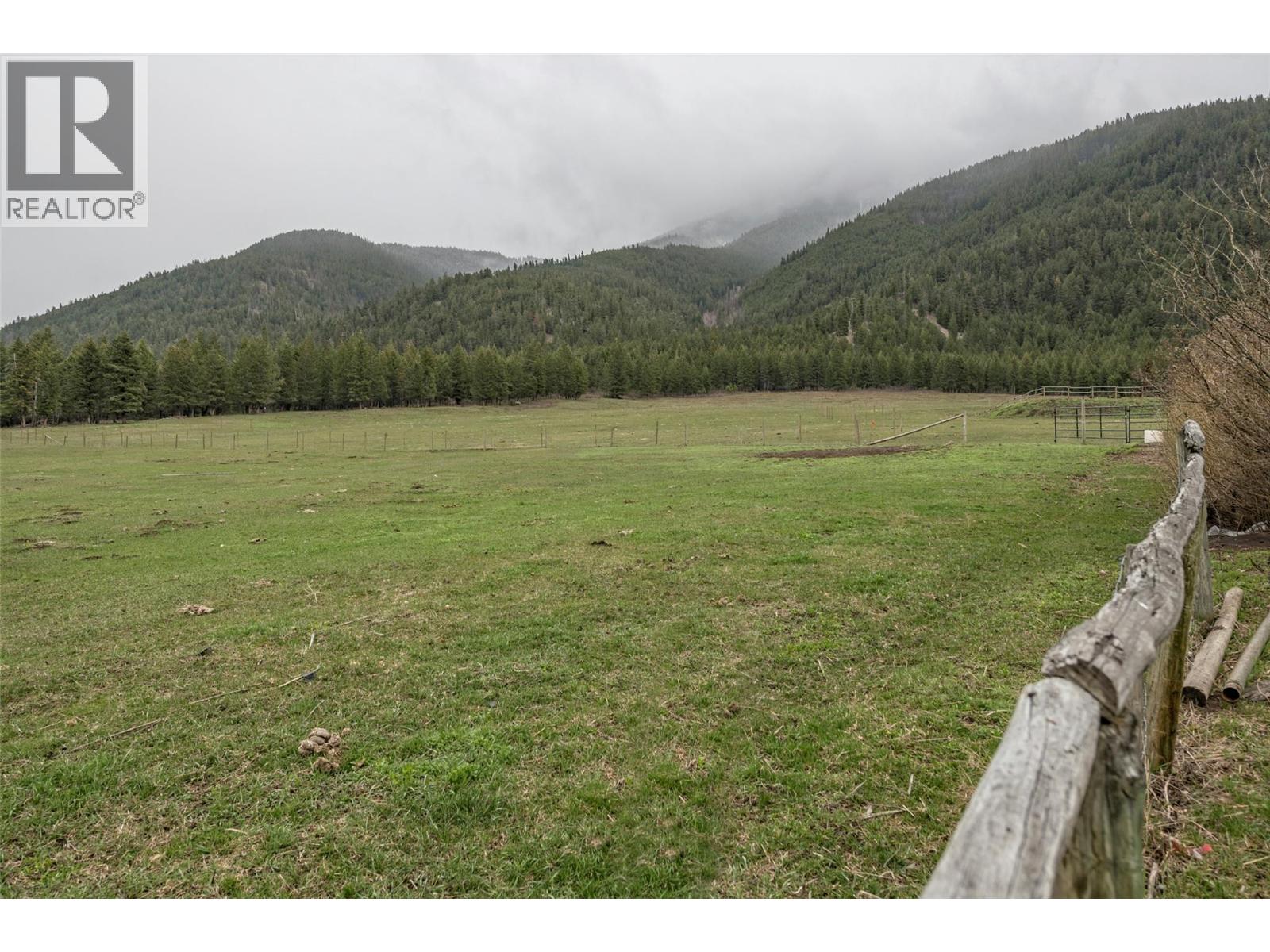 6449 97 Highway, Falkland, British Columbia  V0E 1W0 - Photo 35 - 10378171