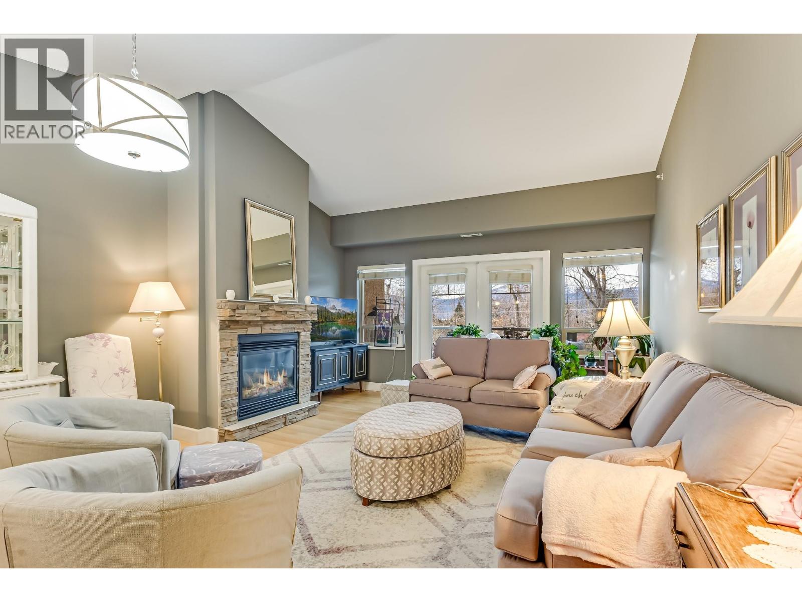 3996 Beach Avenue Unit# 331, Peachland, British Columbia  V0H 1X5 - Photo 7 - 10376372