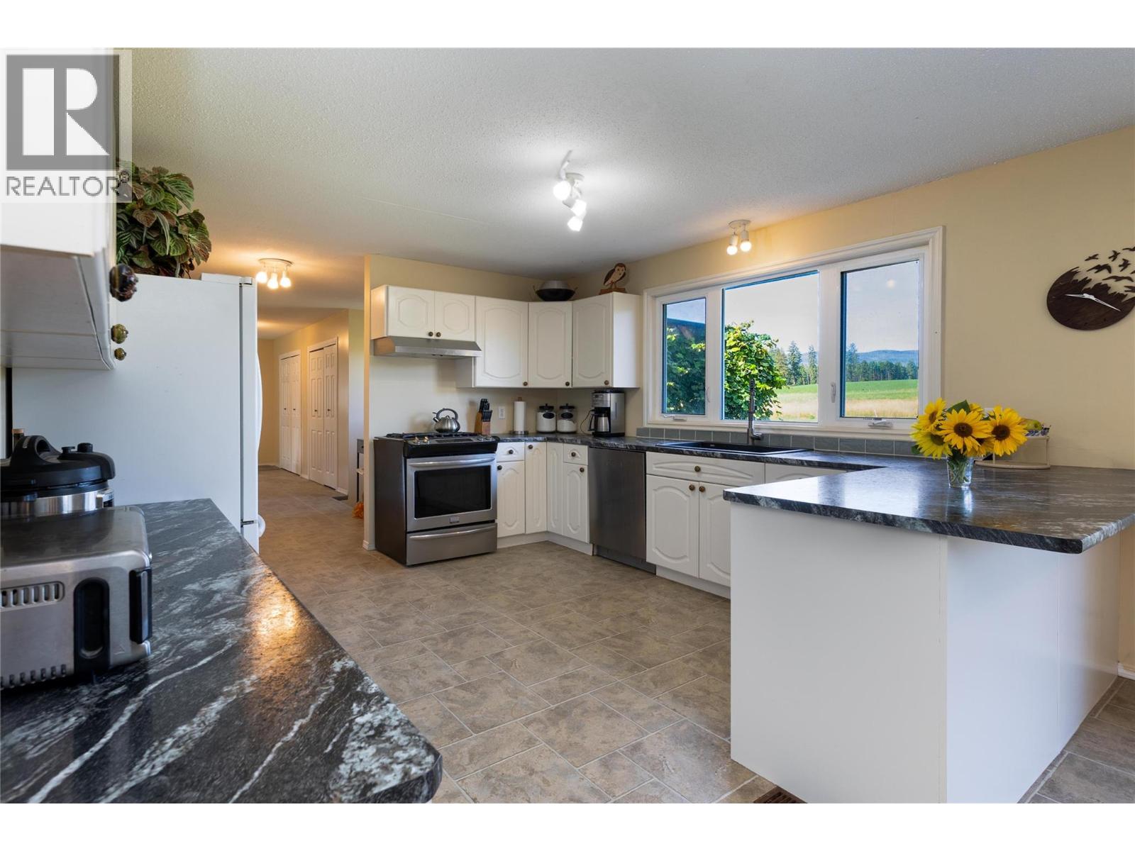 4780 Sleepy Hollow Road, Spallumcheen, British Columbia  V4Y 0T8 - Photo 14 - 10378276