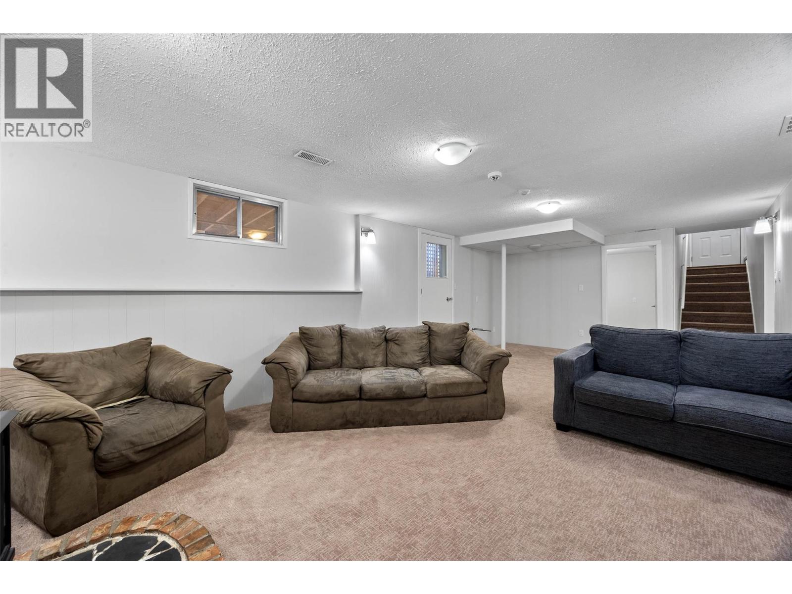 2570 Thompson Drive, Kamloops, British Columbia  V2C 4L4 - Photo 24 - 10378244