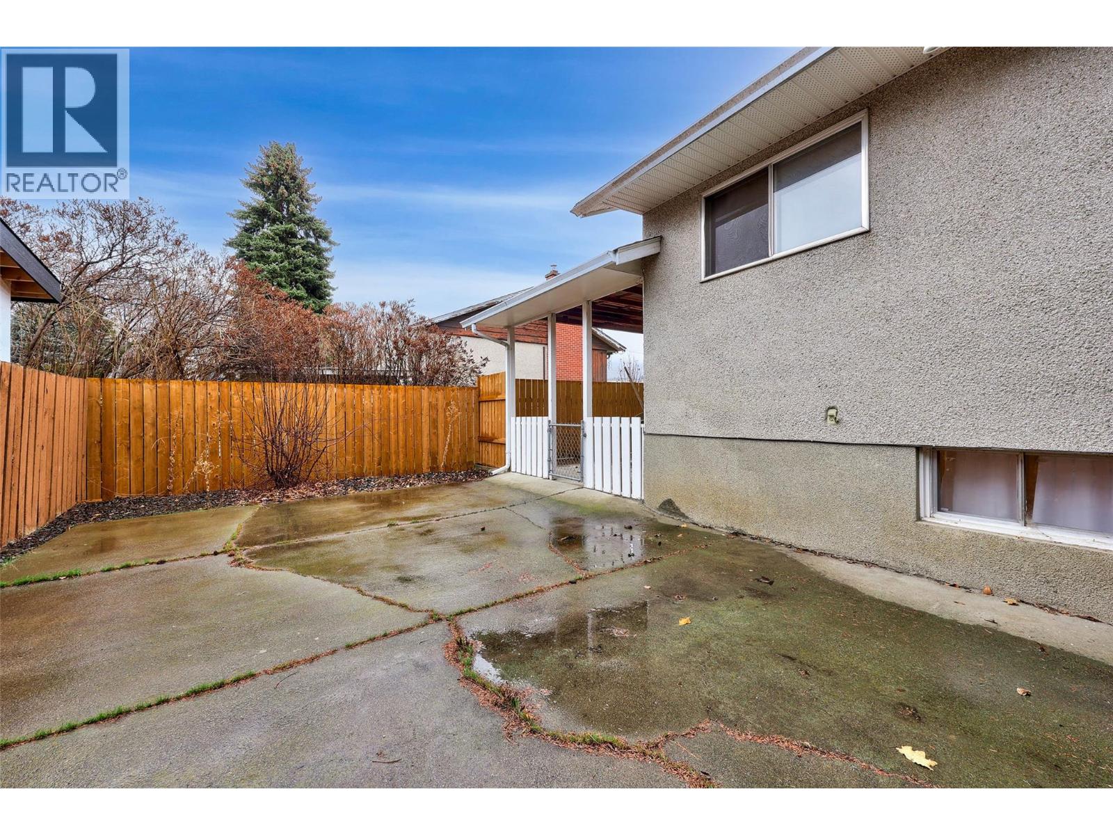 2570 Thompson Drive, Kamloops, British Columbia  V2C 4L4 - Photo 33 - 10378244