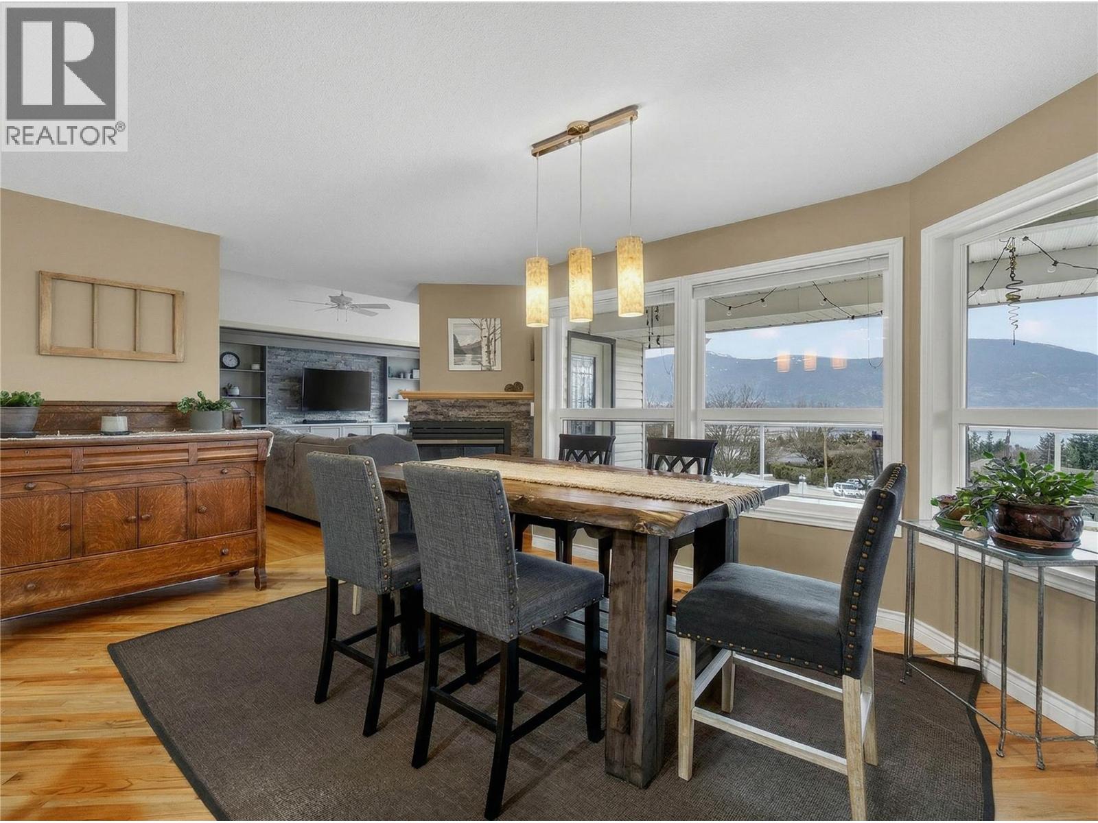 2270 3 Avenue Se, Salmon Arm, British Columbia  V1E 1K1 - Photo 12 - 10378047