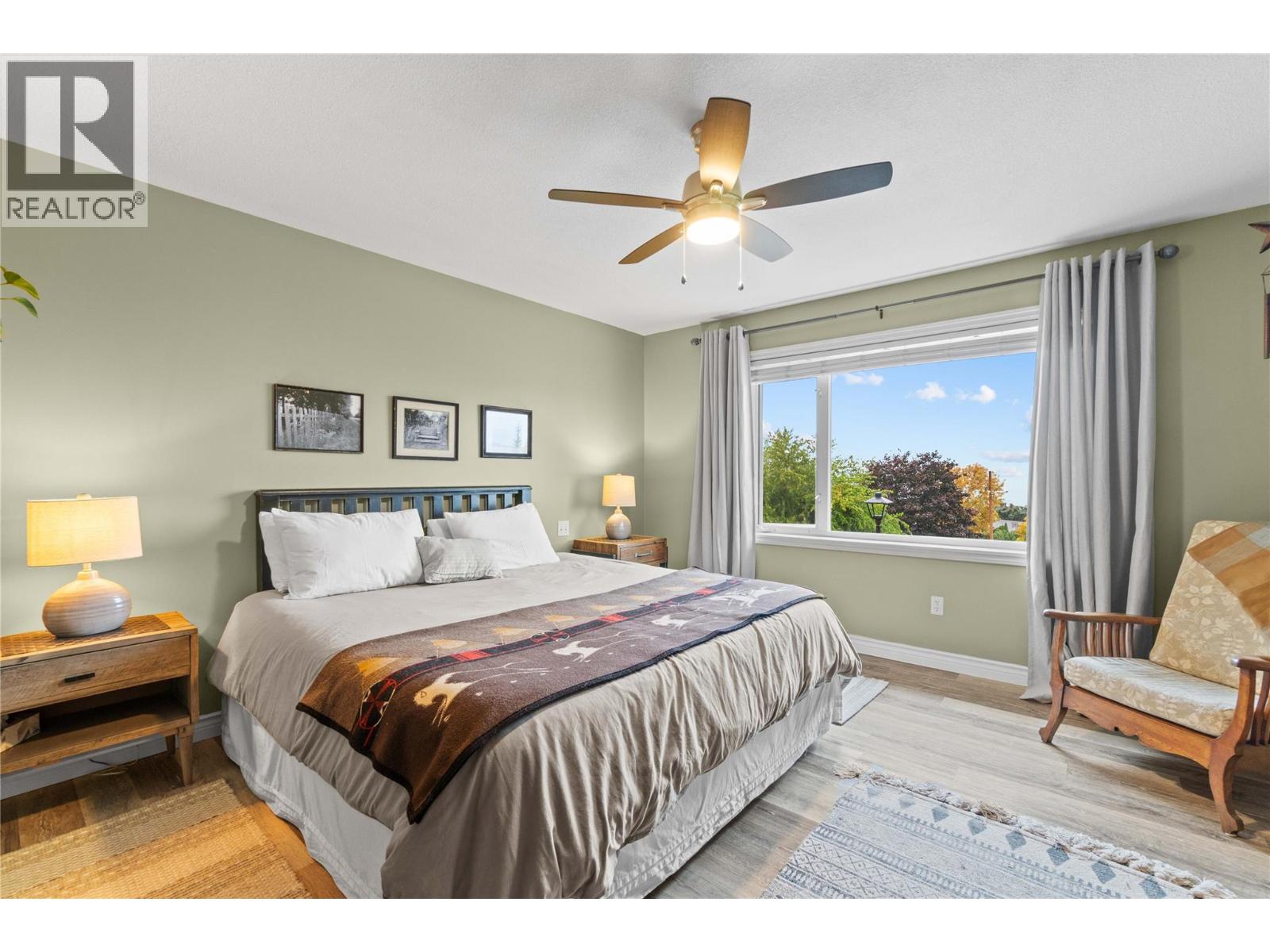 2270 3 Avenue Se, Salmon Arm, British Columbia  V1E 1K1 - Photo 18 - 10378047