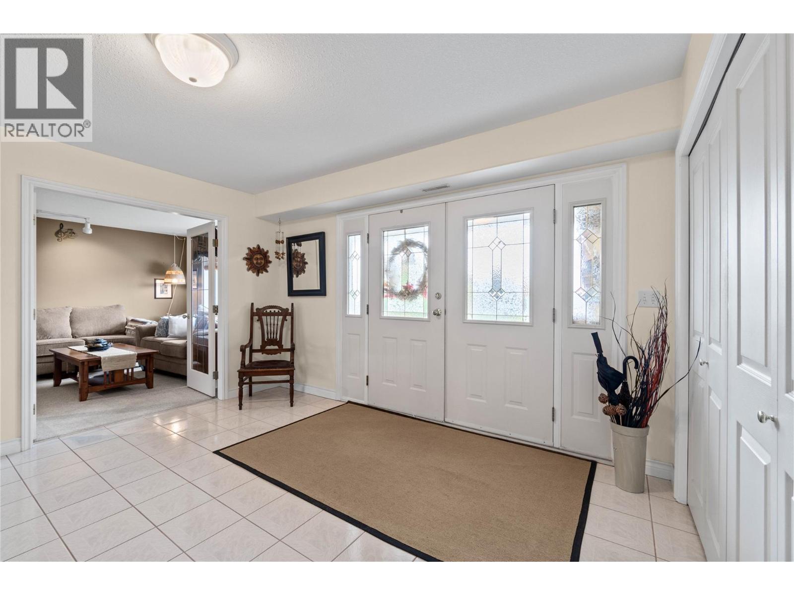 2270 3 Avenue Se, Salmon Arm, British Columbia  V1E 1K1 - Photo 28 - 10378047