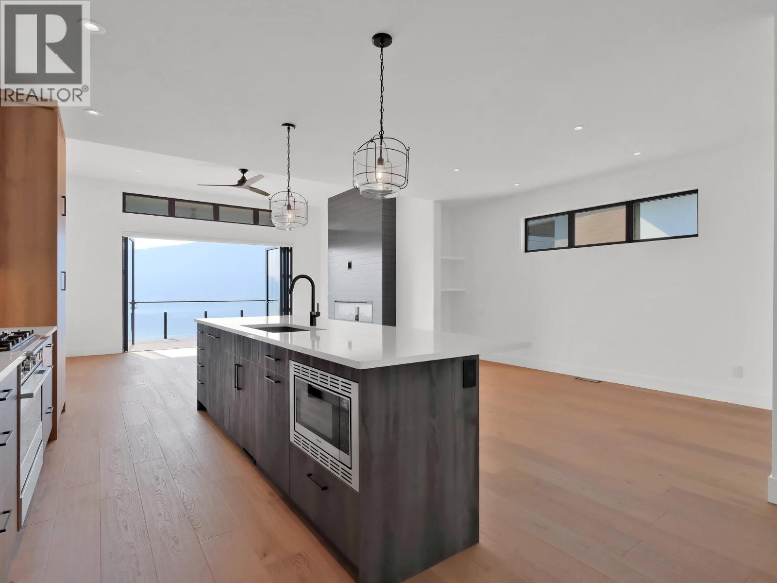 9201 Okanagan Centre Road W Unit# 10, Lake Country, British Columbia  V4V 0B8 - Photo 12 - 10378264