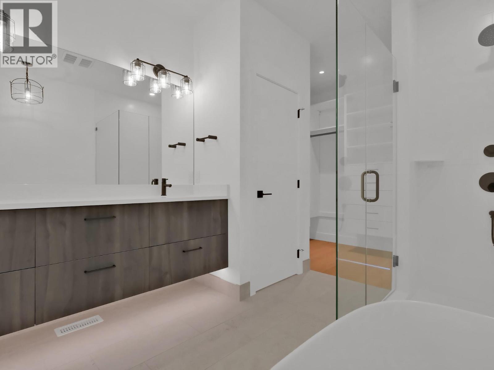 9201 Okanagan Centre Road W Unit# 10, Lake Country, British Columbia  V4V 0B8 - Photo 18 - 10378264