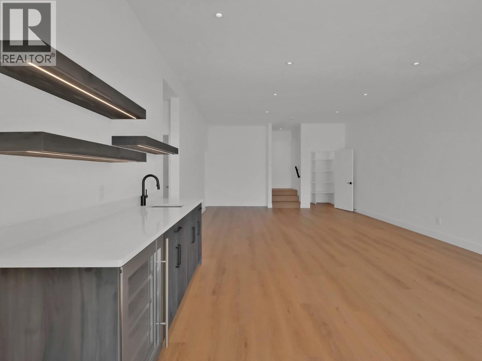 9201 Okanagan Centre Road W Unit# 10, Lake Country, British Columbia  V4V 0B8 - Photo 33 - 10378264