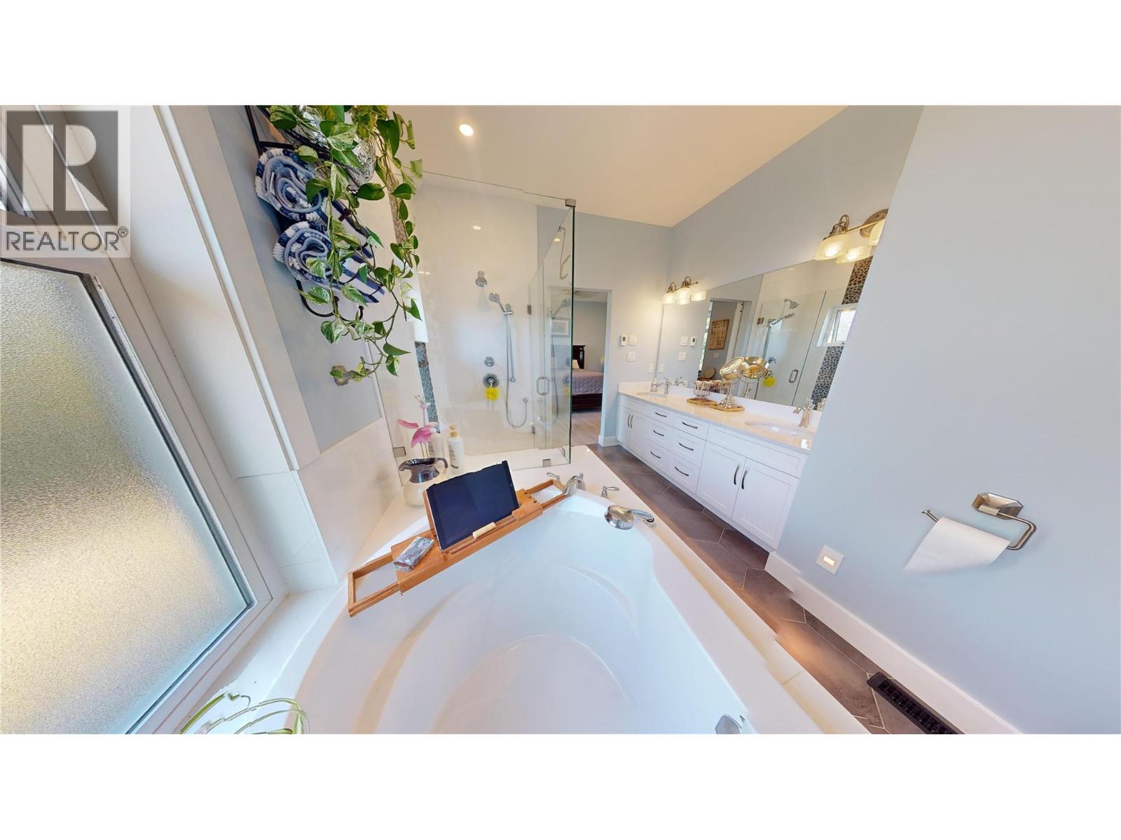 2526 Waverly Drive, Blind Bay, British Columbia  V0E 1H2 - Photo 24 - 10377959