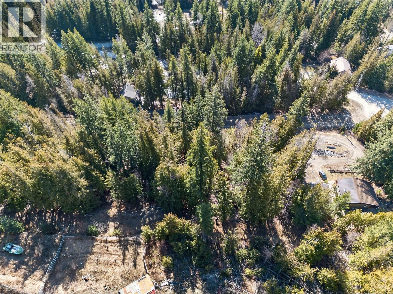 Vickers Trail Lot# 150, Anglemont, British Columbia  V0E 1M8 - Photo 22 - 10378229