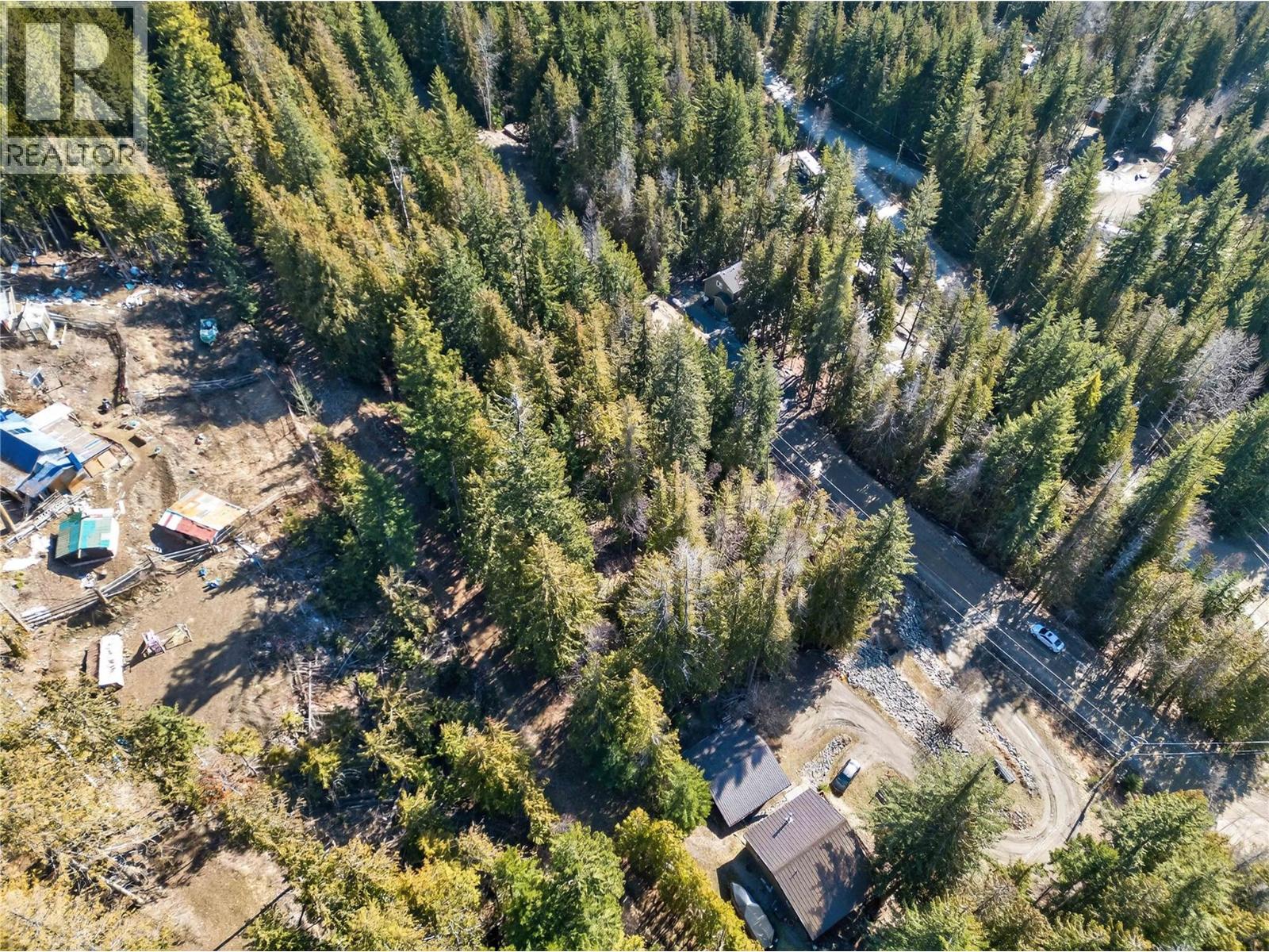 Vickers Trail Lot# 150, Anglemont, British Columbia  V0E 1M8 - Photo 23 - 10378229