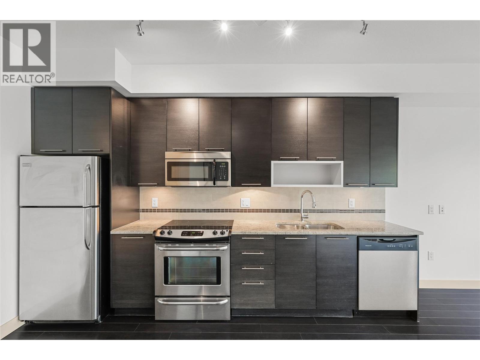 1030 Talasa Way Unit# 2411, Kamloops, British Columbia  V2H 0C3 - Photo 12 - 10378219