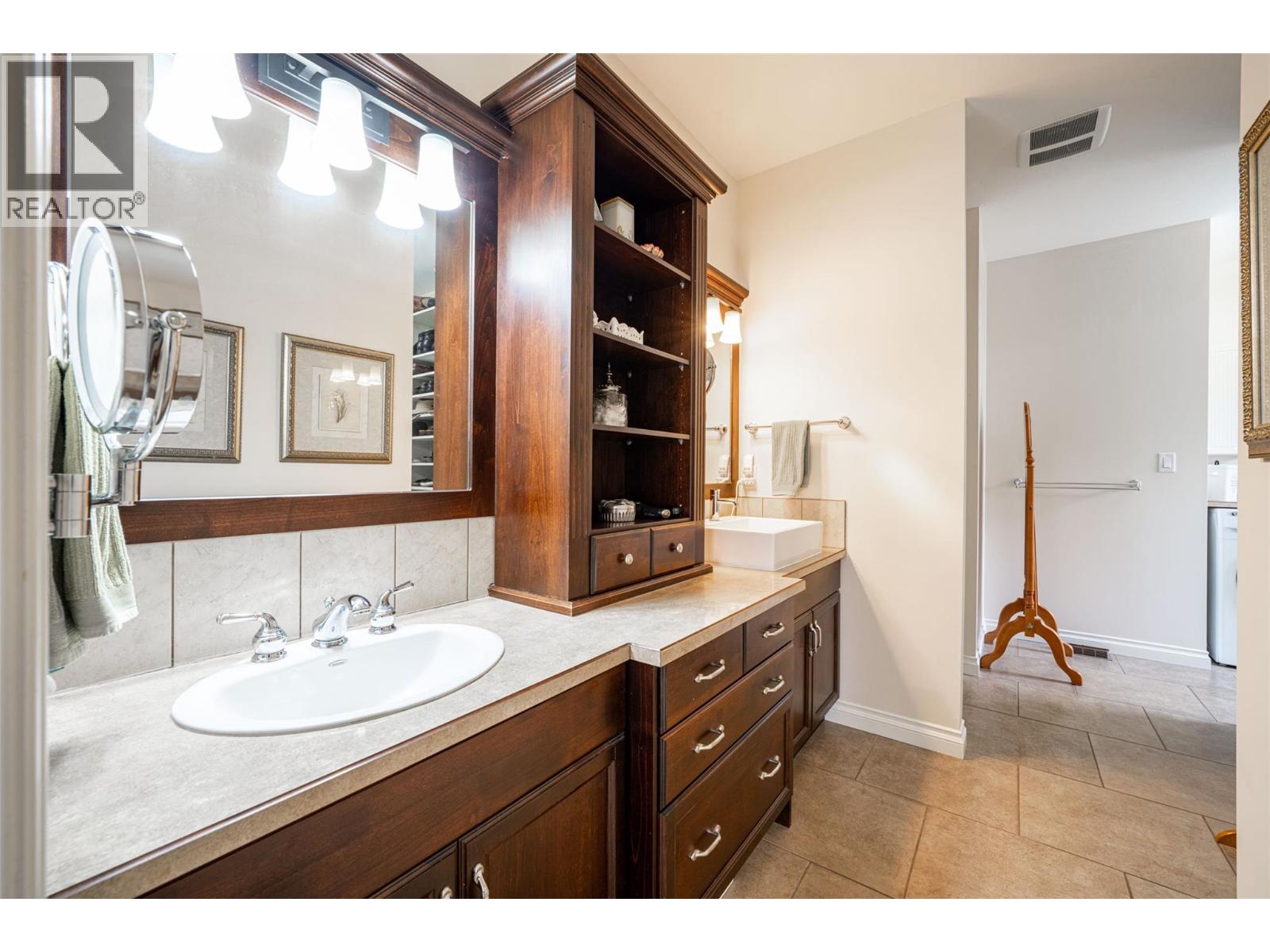 6905 Mountainview Drive, Oliver, British Columbia  V0H 1T4 - Photo 32 - 10377954