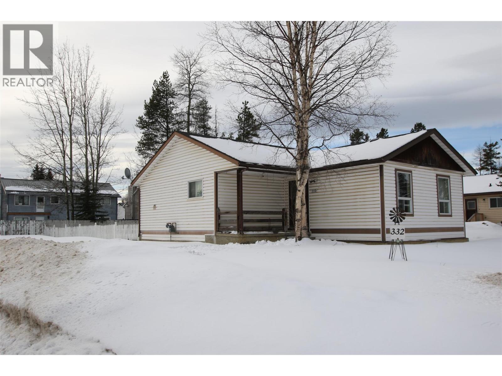 332 Willow Drive, Tumbler Ridge, British Columbia  V0C 2W0 - Photo 1 - 10378307