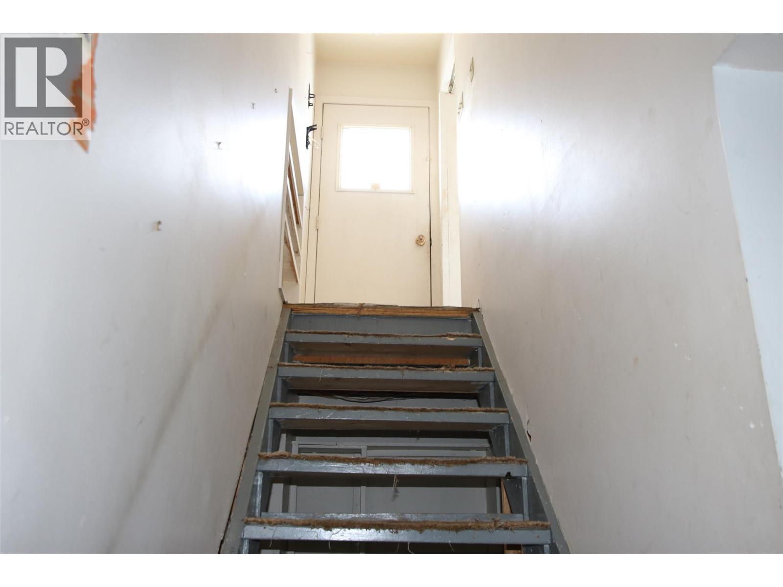 332 Willow Drive, Tumbler Ridge, British Columbia  V0C 2W0 - Photo 32 - 10378307