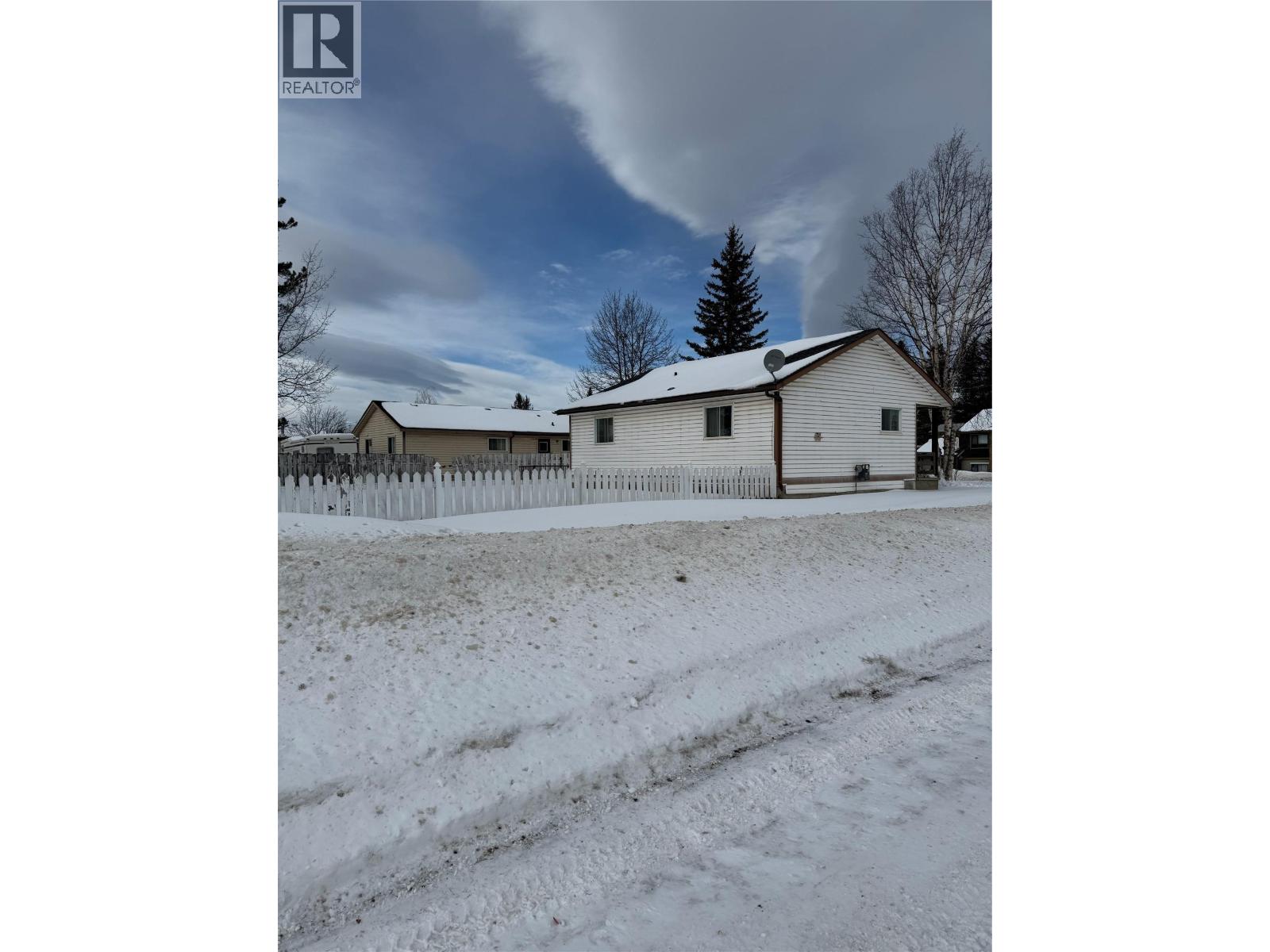 332 Willow Drive, Tumbler Ridge, British Columbia  V0C 2W0 - Photo 33 - 10378307