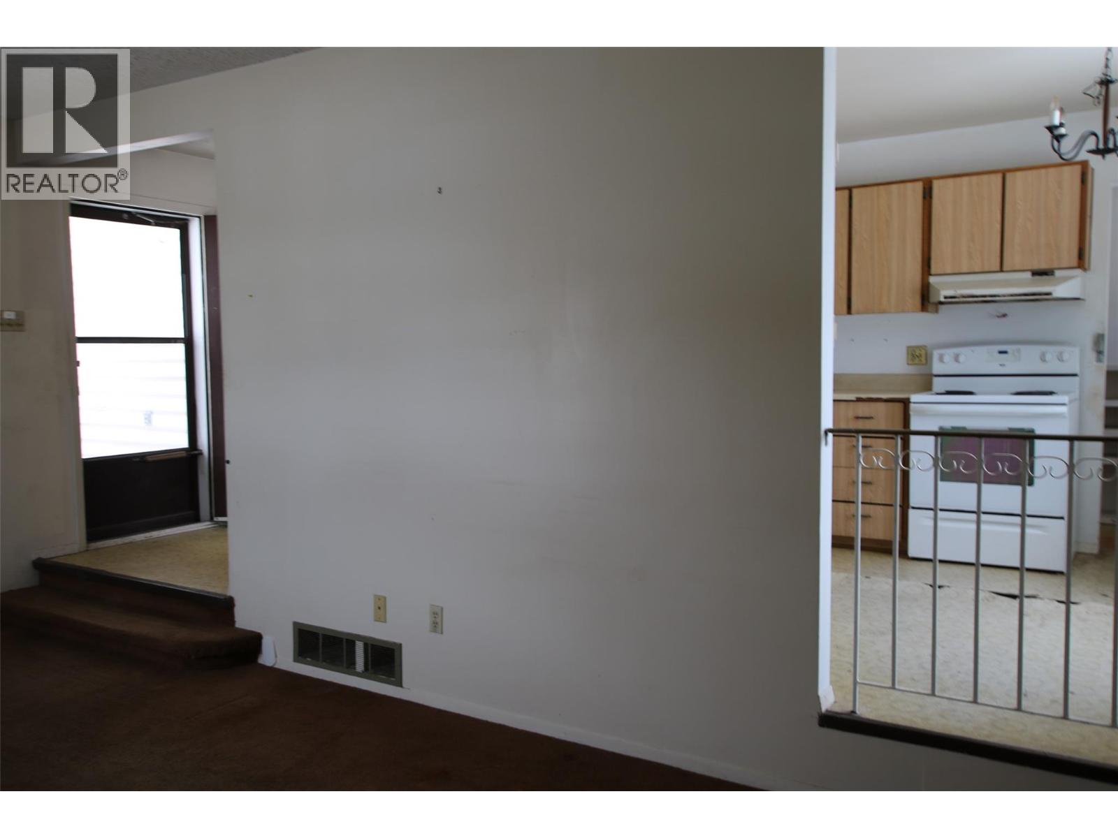 332 Willow Drive, Tumbler Ridge, British Columbia  V0C 2W0 - Photo 7 - 10378307