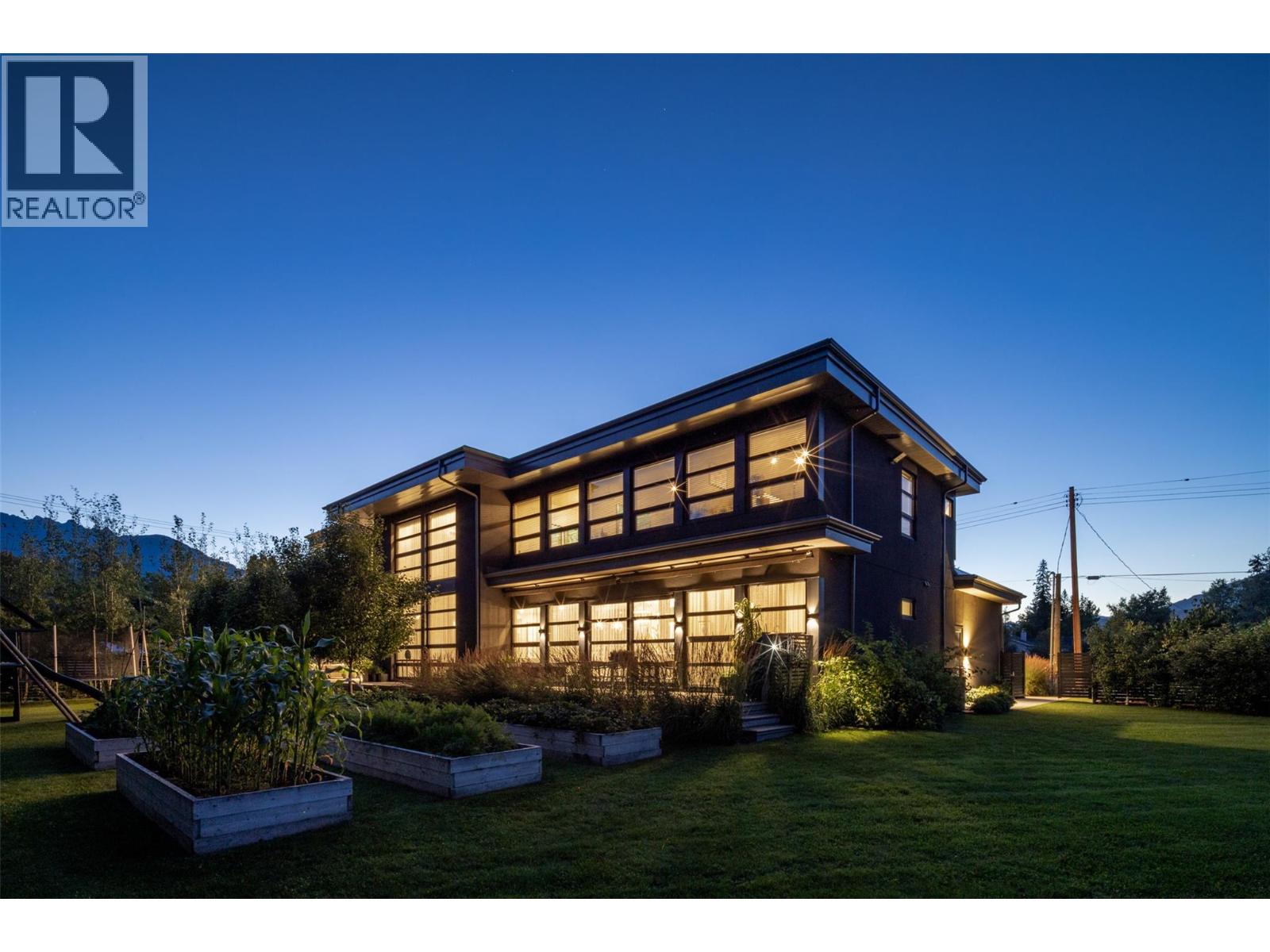 702 7th Street, Golden, British Columbia  V0A 1H0 - Photo 12 - 10378181