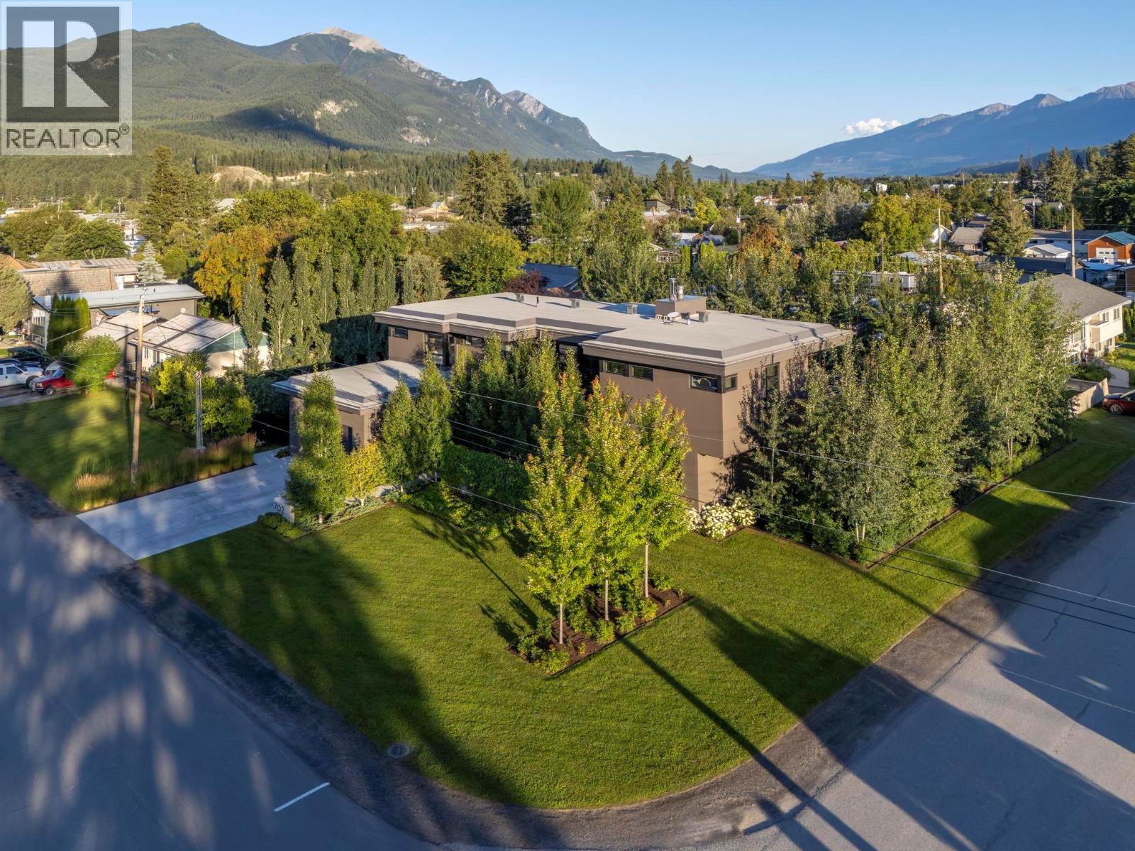 702 7th Street, Golden, British Columbia  V0A 1H0 - Photo 18 - 10378181