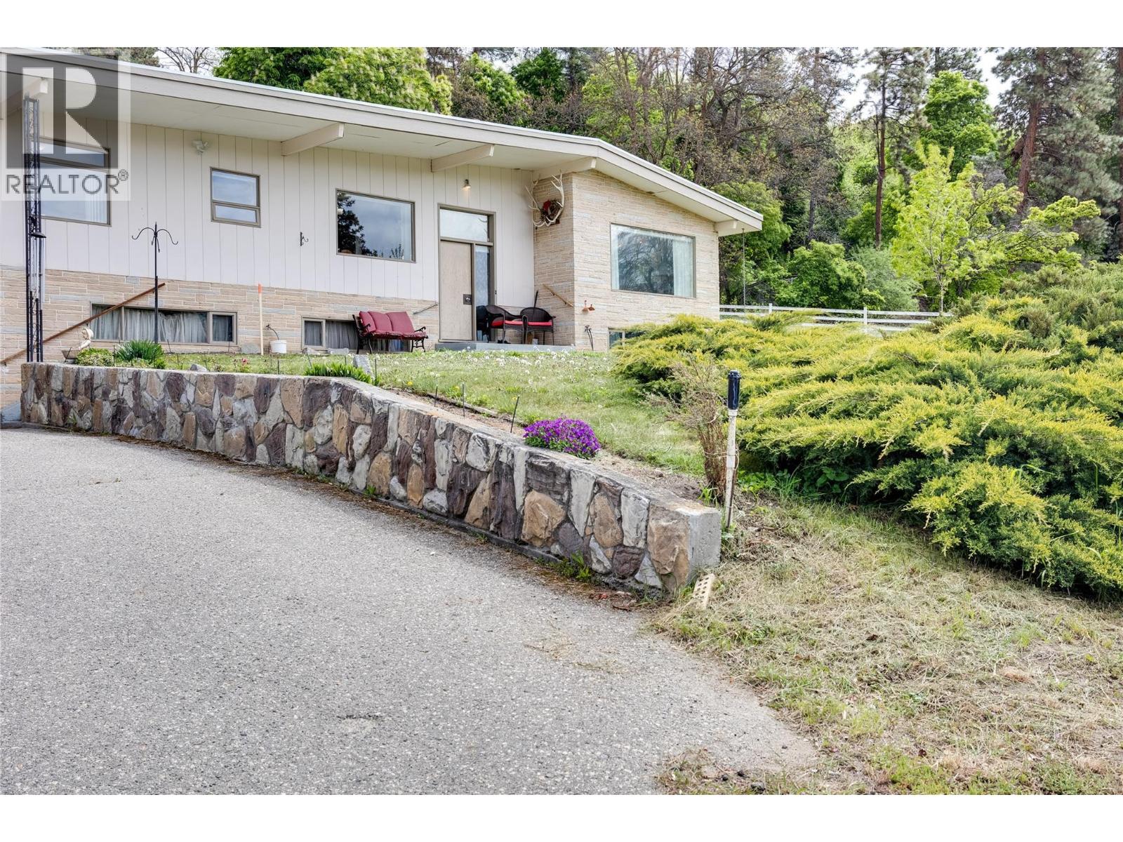 2718 O'reilly Road, Kelowna, British Columbia  V1W 2R5 - Photo 8 - 10378305