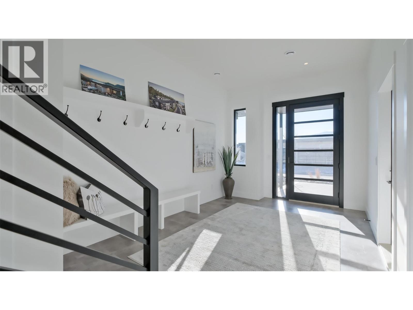 9201 Okanagan Centre Road W Unit# 17, Lake Country, British Columbia  V4V 0B8 - Photo 2 - 10378216