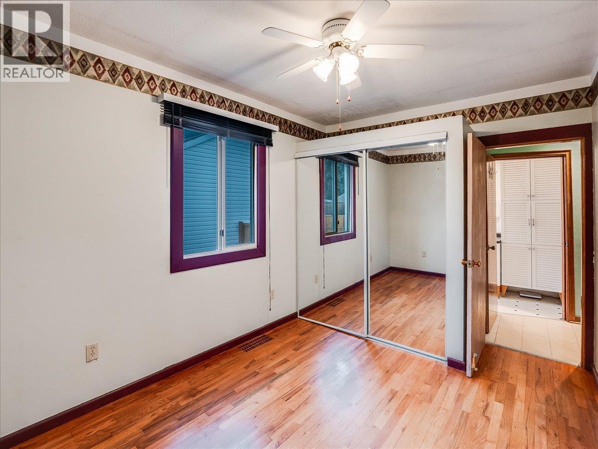 740 10th Avenue, Montrose, British Columbia  V0G 1P0 - Photo 14 - 10378166