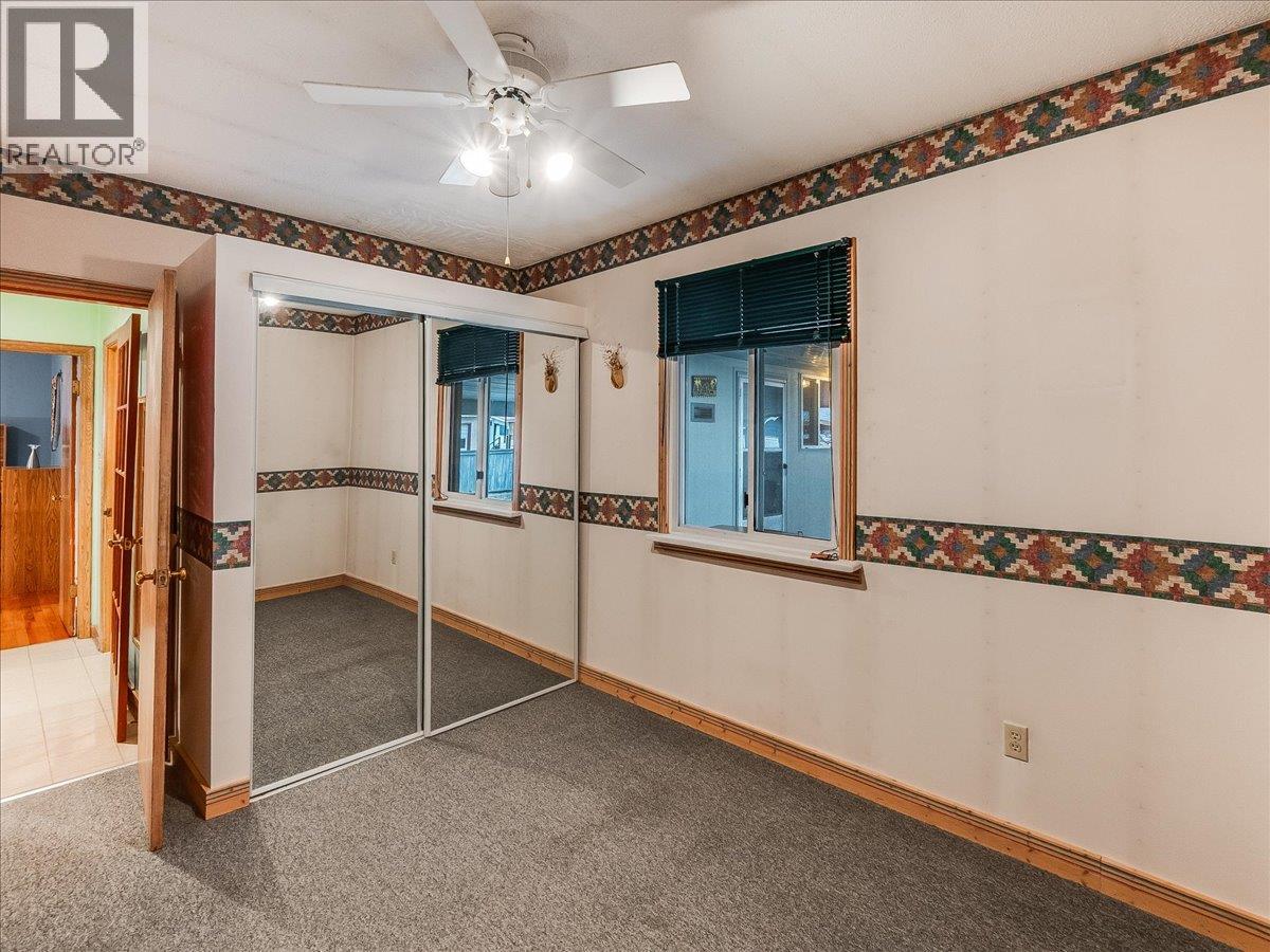 740 10th Avenue, Montrose, British Columbia  V0G 1P0 - Photo 16 - 10378166