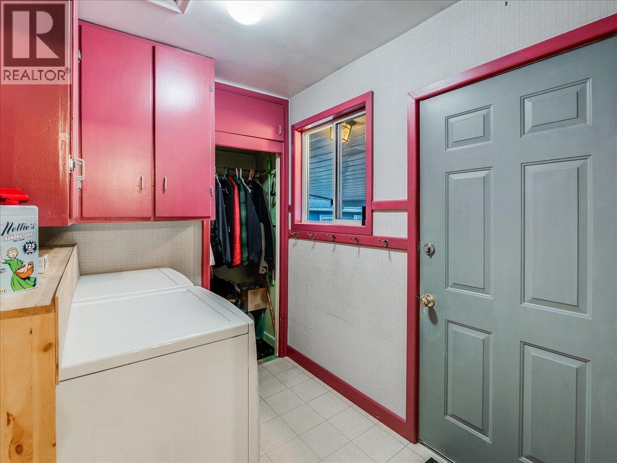 740 10th Avenue, Montrose, British Columbia  V0G 1P0 - Photo 25 - 10378166