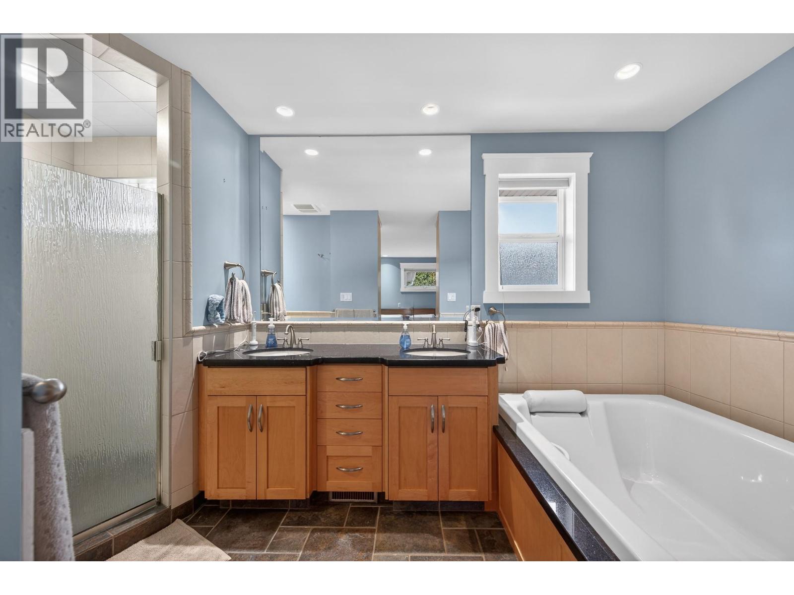 2035 Monteith Drive, Kamloops, British Columbia  V2E 2G5 - Photo 12 - 10378065