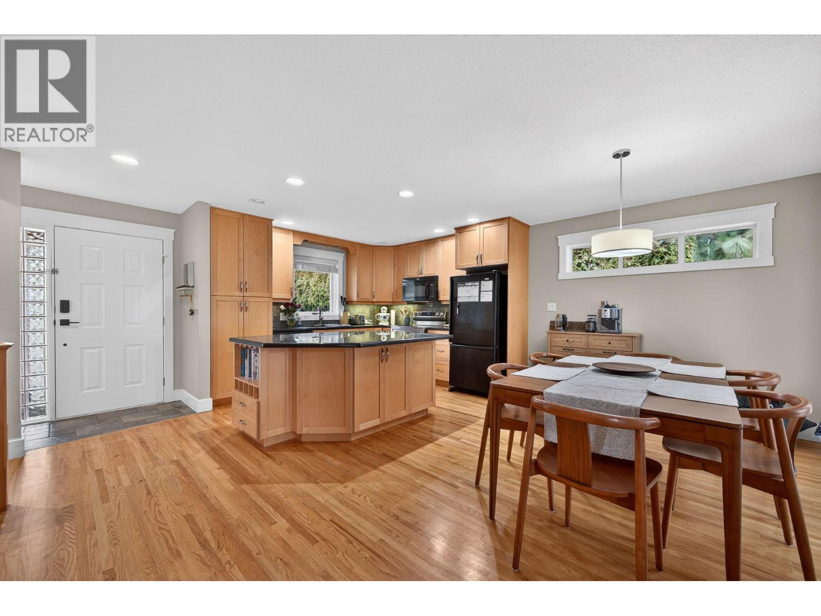 2035 Monteith Drive, Kamloops, British Columbia  V2E 2G5 - Photo 6 - 10378065