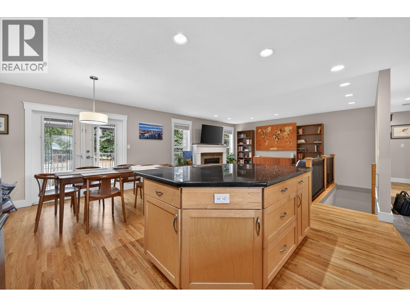 2035 Monteith Drive, Kamloops, British Columbia  V2E 2G5 - Photo 9 - 10378065