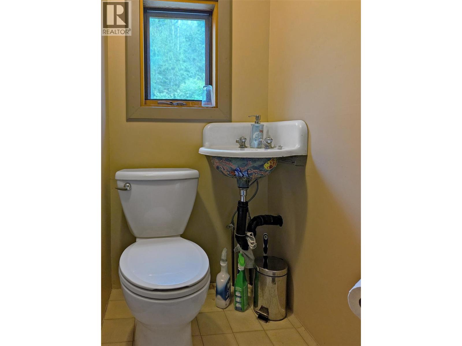 8802 Martens Road, Slocan, British Columbia  V0G 2C0 - Photo 26 - 10377776