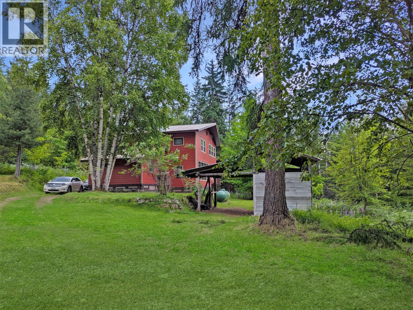 8802 Martens Road, Slocan, British Columbia  V0G 2C0 - Photo 4 - 10377776