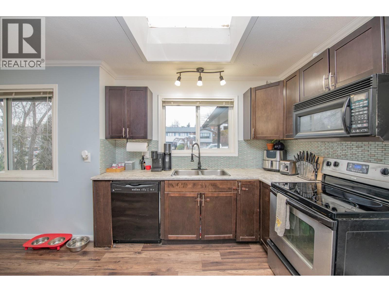 2104 20 Avenue, Vernon, British Columbia  V1T 7J6 - Photo 7 - 10378330