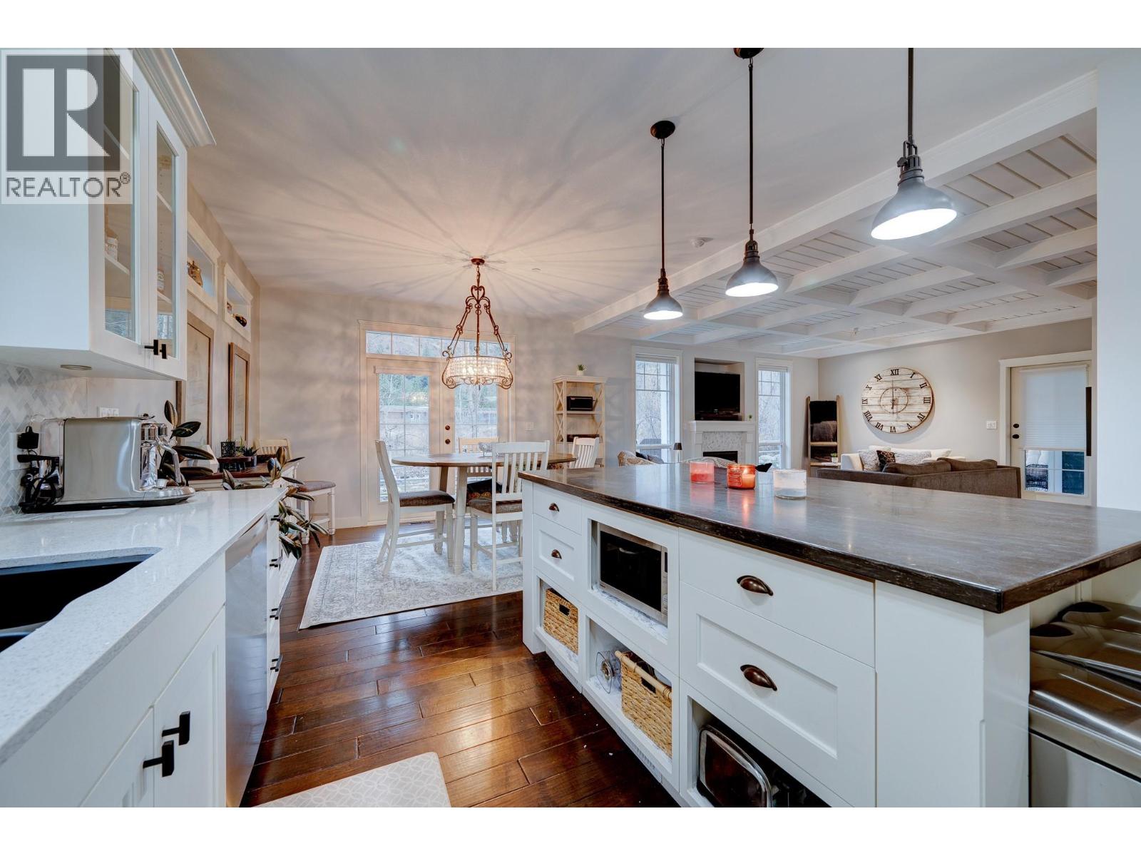 8909 Grizzly Crescent, Kamloops, British Columbia  V2C 6T9 - Photo 10 - 10378266