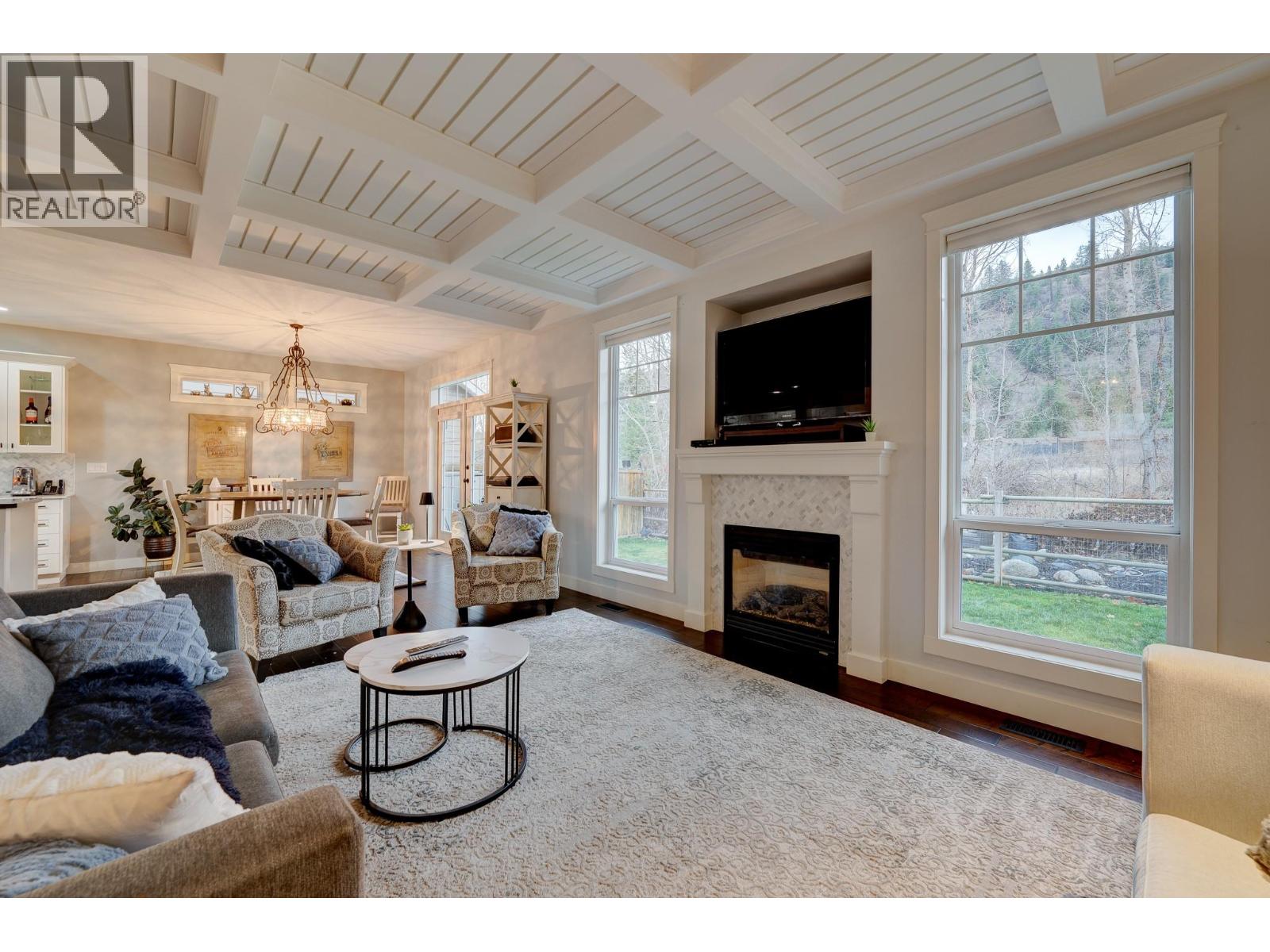 8909 Grizzly Crescent, Kamloops, British Columbia  V2C 6T9 - Photo 5 - 10378266