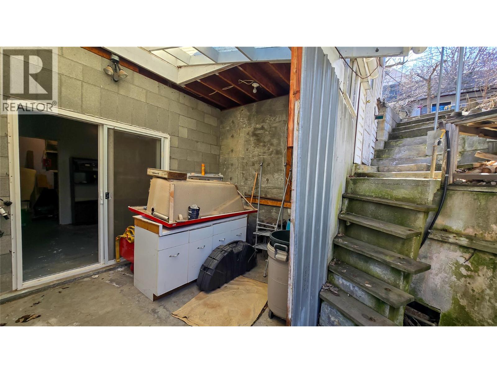 244a Old Rossland Avenue, Trail, British Columbia  V1R 3M7 - Photo 52 - 10377345