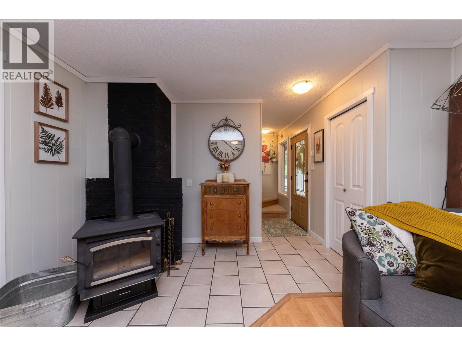 3602 Kamloops Vernon Highway, Monte Lake, British Columbia  V0E 2N0 - Photo 13 - 10377889