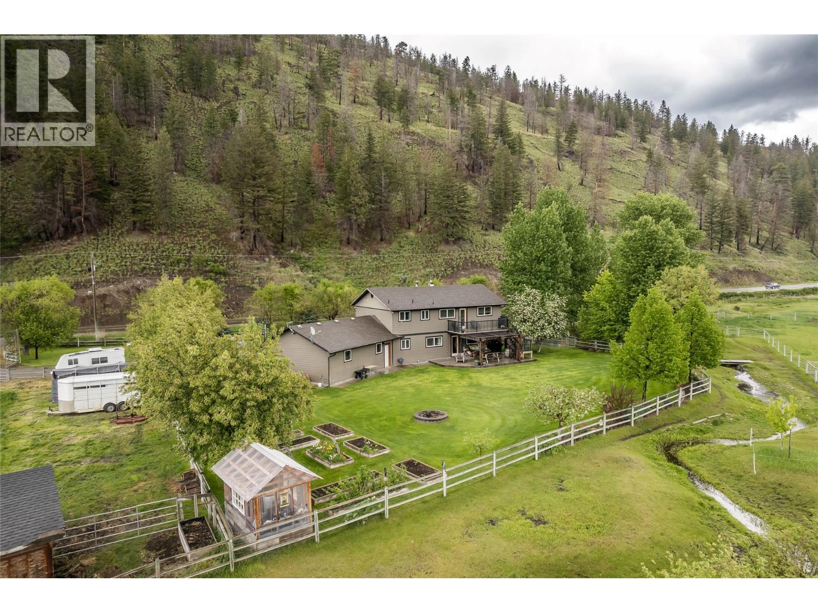 3602 Kamloops Vernon Highway, Monte Lake, British Columbia  V0E 2N0 - Photo 3 - 10377889