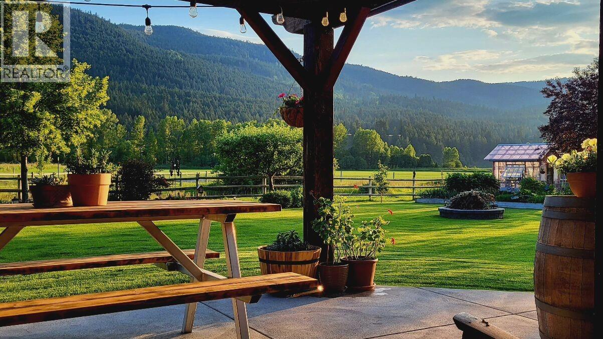 3602 Kamloops Vernon Highway, Monte Lake, British Columbia  V0E 2N0 - Photo 45 - 10377889