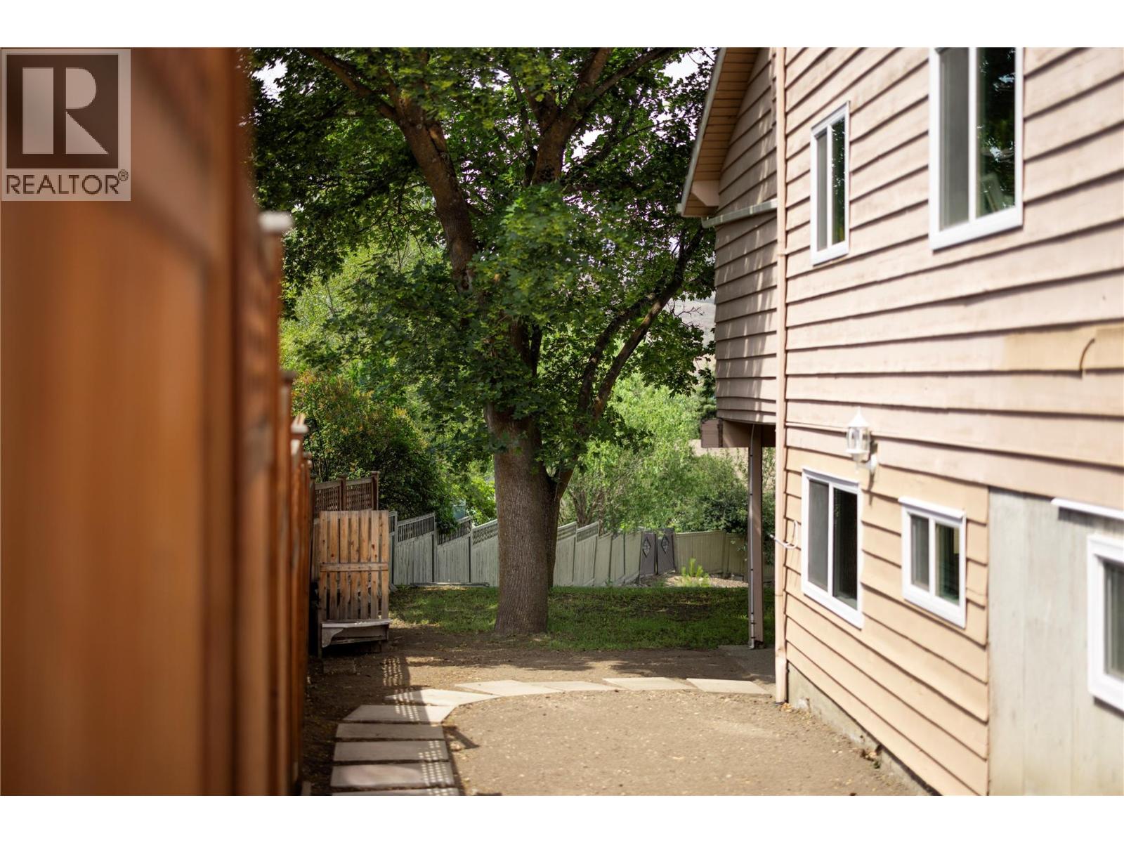 4002 15 Street, Vernon, British Columbia  V1T 8K6 - Photo 29 - 10378351