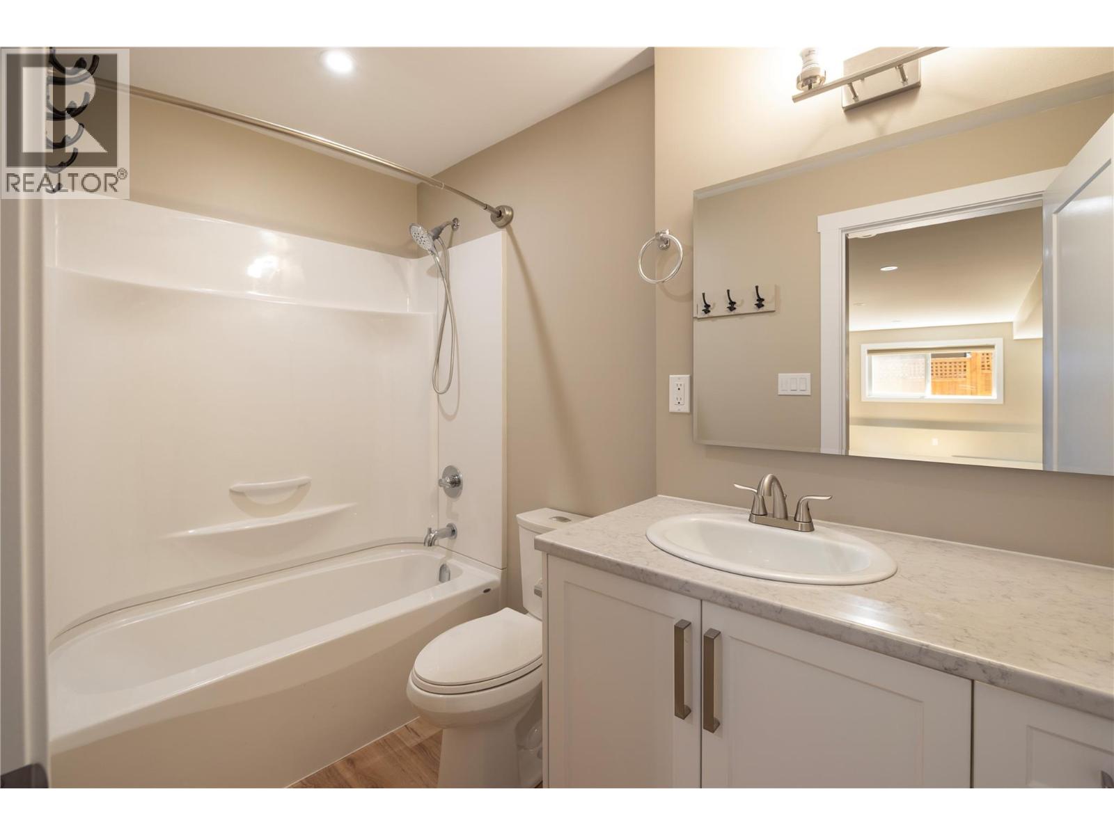 4002 15 Street, Vernon, British Columbia  V1T 8K6 - Photo 35 - 10378351